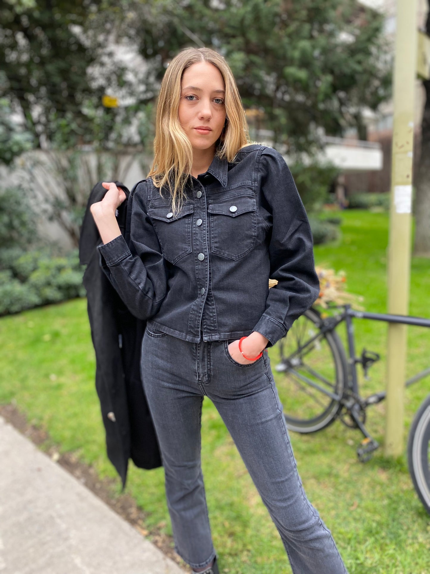 Jacket Crop Napoles Negra